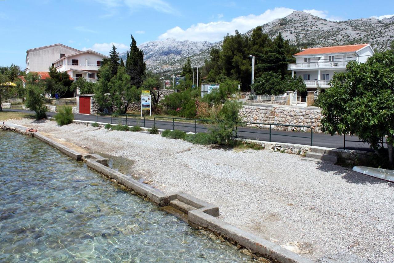 Apartments With A Parking Space Starigrad, Paklenica - 11683 Buitenkant foto